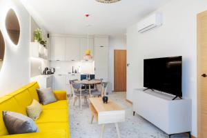 Televisyen dan/atau pusat hiburan di The Beach