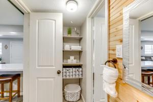 Ένα μπάνιο στο Somerville Lake House - Walk to Water! +26 φωτογραφίες