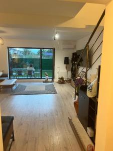 Χώρος καθιστικού στο Quiet Residence South