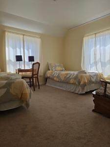 Ένα ή περισσότερα κρεβάτια σε δωμάτιο στο Twin room near Hillsboro