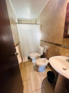 Kamar mandi di Hotel Mirador del Dayman