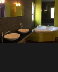 Le Suites al Lago的一间浴室