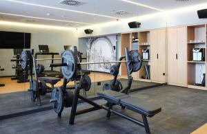 Fitness centrum a/nebo fitness zařízení v ubytování Radisson Hotel Budapest BudaPart + 37 fotografií