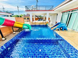 Kolam renang di atau dekat dengan The Paragon Pool Villa Huahin