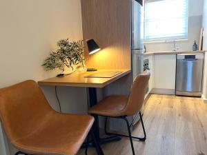 Cucina o angolo cottura di St Kilda apt close to beach