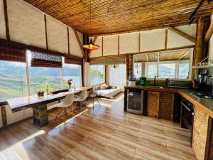 Kuchyň nebo kuchyňský kout v ubytování Natural Tiny house , frente al lago