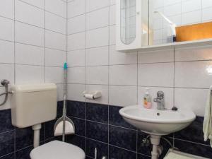 Fotografie z fotogalerie ubytování Apartments Villa Dinga -Borak - One Bedroom Apartment with Balcony and Sea View No 2 v destinaci Potomje