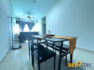 Foto sihtkohas Klang asuva majutusasutuse New Listing Klang with Netflix Wifi Swimming Pool View galeriist