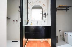 张家界喜屋民宿 tesisinde bir banyo