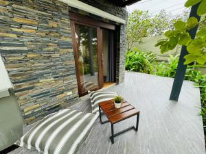 Samui Garden Home外面的花园