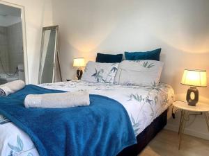 Galeri foto Lock-Up and Go apt with parking di Fish Hoek