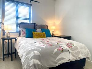 Galeri foto Lock-Up and Go apt with parking di Fish Hoek