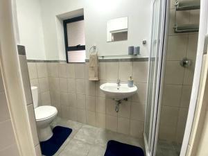 Galeri foto Lock-Up and Go apt with parking di Fish Hoek