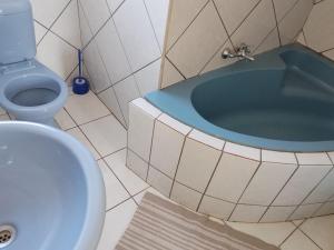 Koupelna v ubytování Kgakgamela Road Lodge