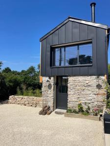 Budova, kde se prázdninový dům nachází