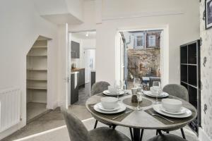 Istumisnurk majutusasutuses Stylish Home, Sleeps 6, Free Parking, Smart TV, Free Wi-Fi, Perfect For Groups