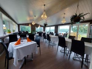 Restaurace v ubytování Breanäs Hotell