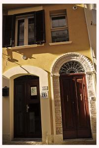 
The facade or entrance of B&B La Voce della Luna
