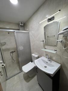 Koupelna v ubytování Retrol Hotel
