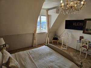 Una cama o camas en una habitación de Klein Holland