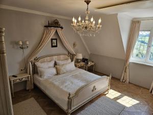 Una cama o camas en una habitación de Klein Holland