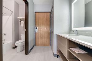 Koupelna v ubytování Comfort Inn & Suites Weston - Wausau