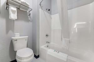 Koupelna v ubytování Comfort Inn & Suites Weston - Wausau
