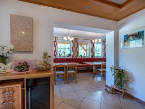 Fotografie z fotogalerie ubytování Apartment Karlspitz by Interhome v destinaci Kleinsölk