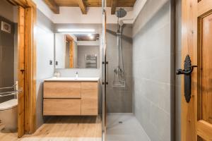 Koupelna v ubytování Casa Nautada by Totiaran + 24 fotografií