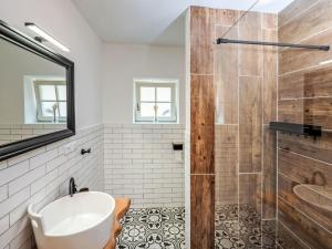 Koupelna v ubytování Apartment Zvonková by Interhome