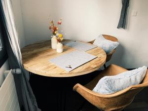 Posezení v ubytování Cosy Alpine Chic Studio