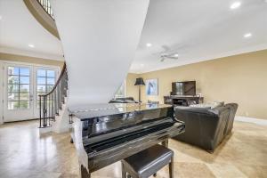 Istumisnurk majutusasutuses 29 Singleton Beach Place- Luxury Oceanfront, Pool, Pool Table, Free Activities Included