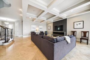 พื้นที่นั่งเล่นของ 27 Singleton Beach- Oceanfront, Private Pool, Pool Table, FREE Activities Included