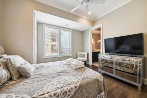 เตียงในห้องที่ 27 Singleton Beach- Oceanfront, Private Pool, Pool Table, FREE Activities Included