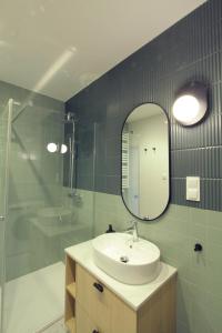 Ένα μπάνιο στο Green apartment strict center