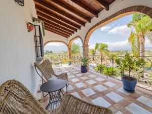 Rõdu või terrass majutusasutuses Cubo's Casa Hasan