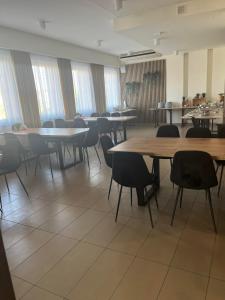 Reštaurácia alebo iné gastronomické zariadenie v ubytovaní Motel Orion Wolsztyn
