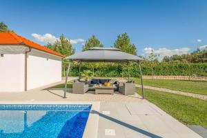 Fotografie z fotogalerie ubytování Villa Great Escape v destinaci Šumet