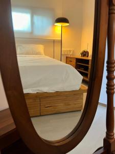 #New #Seoul #Hongdae #3BDS #1BA #private #1FL Sabrina in YeonNam客房内的一张或多张床位