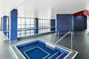 Πισίνα στο ή κοντά στο Luxury 3BR Suite Stunning Skyline-River-View at CBD