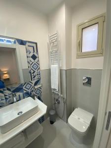Ένα μπάνιο στο Casa Vacanze dell'Arco - civico 17
