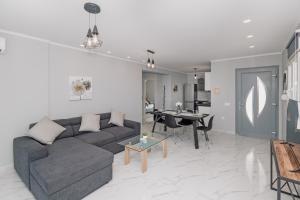 Et opholdsområde på The Iconic Sea View Cottage