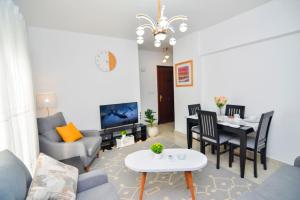 Μια τηλεόραση ή/και κέντρο ψυχαγωγίας στο rehab city, brid's Nest