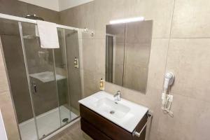 Koupelna v ubytování VILLA FENIX OSIO SOTTO 2