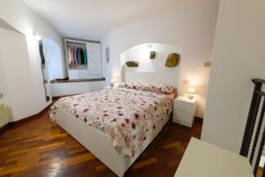 Postel nebo postele na pokoji v ubytování Emerald River Apartment