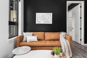 Istumisnurk majutusasutuses Chic Music Row Condo Rooftop Deck with City View Gym Office and More +63 fotot