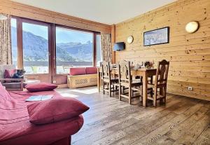 Posedenie v ubytovaní Résidence Le Bec Rouge - Appartement de charme 3 pièces 8 personnes à Tignes ski aux pieds et proche des commerces dans le quartier du Lac MAE-1993