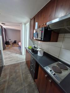 Kuchyň nebo kuchyňský kout v ubytování Excelente Precio ,ubicación ,Santiago centro 2