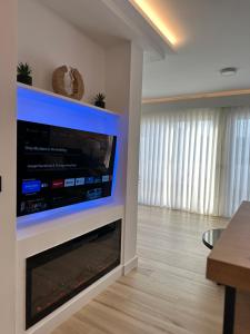 Et tv og/eller underholdning på La Cala Penthouse Retreat