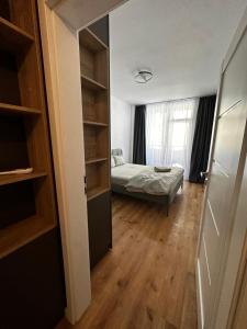 Postel nebo postele na pokoji v ubytování Modern apartment Campeador 10 minutes to center